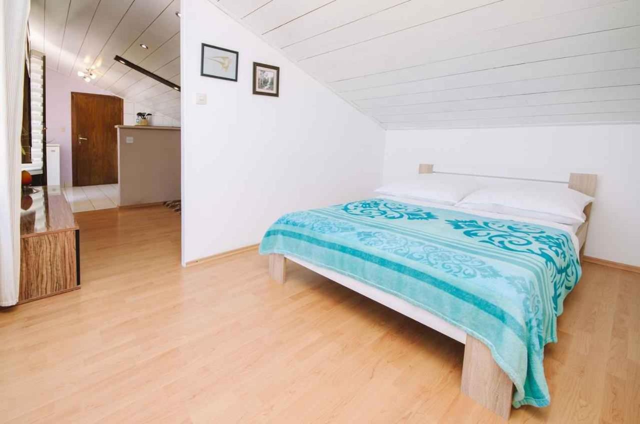 Apartment In Crikvenica 39210 Екстер'єр фото