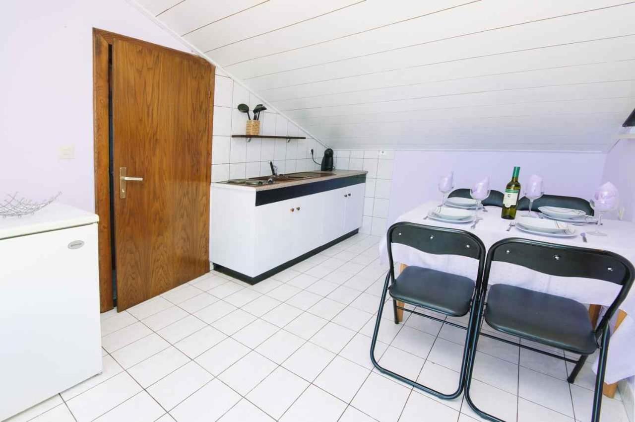 Apartment In Crikvenica 39210 Екстер'єр фото